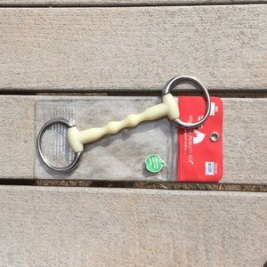 English Tack: Happy Mouth shaped Mullen eggbut bit